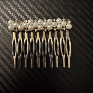 Elegant Pearl Hair Comb